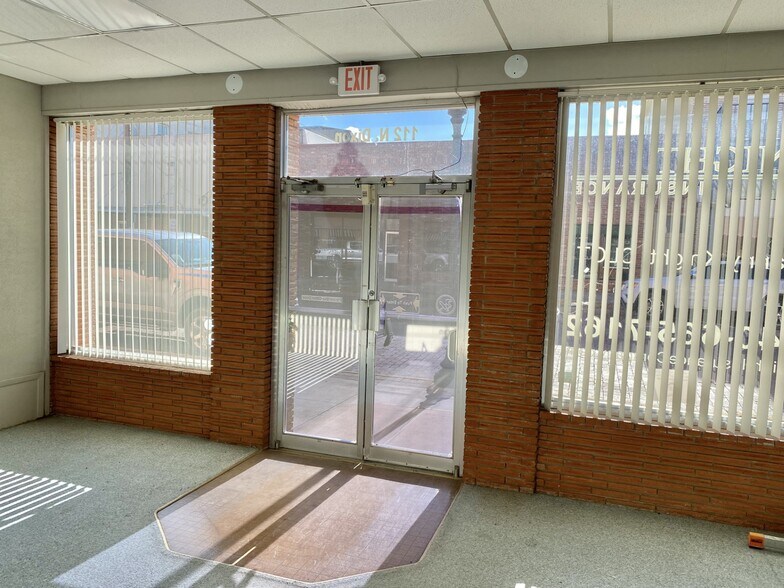 More Photos Of 112 N Dixon St, Gainesville Office For Lease