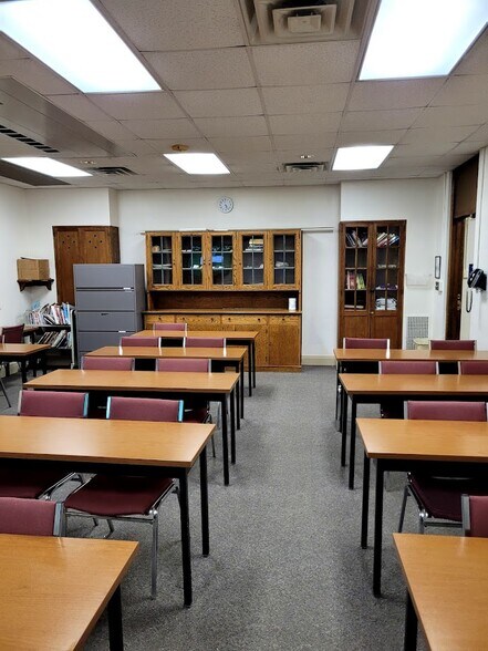 More Photos Of 10785 Bennett Rd, Dunkirk Schools For Lease