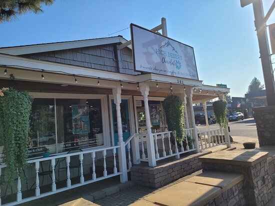 Primary Photo Of 391 W Cascade Ave, Sisters Storefront Retail Office For Sale