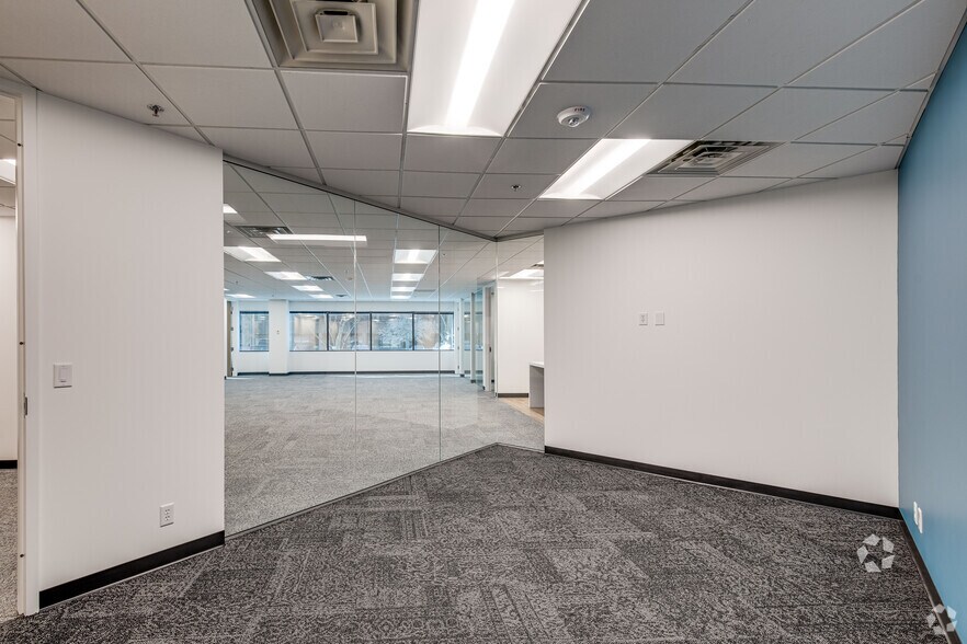 More Photos Of 1300 NE Godward St, Minneapolis Office For Lease