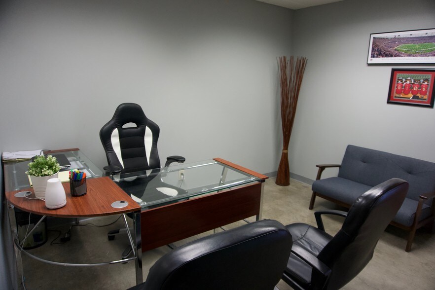 More Photos Of 6403-6443 Cecilia Cir, Edina Light Distribution For Lease