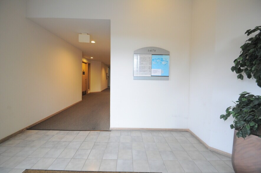 More Photos Of 14670 NE 8th St, Bellevue Medical For Lease