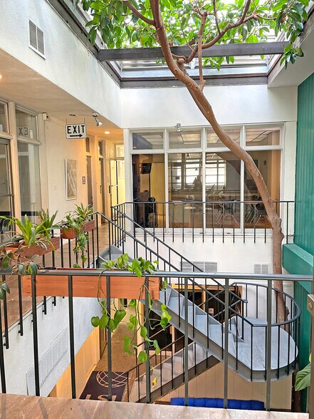 More Photos Of 2015 Center St, Berkeley Office For Lease