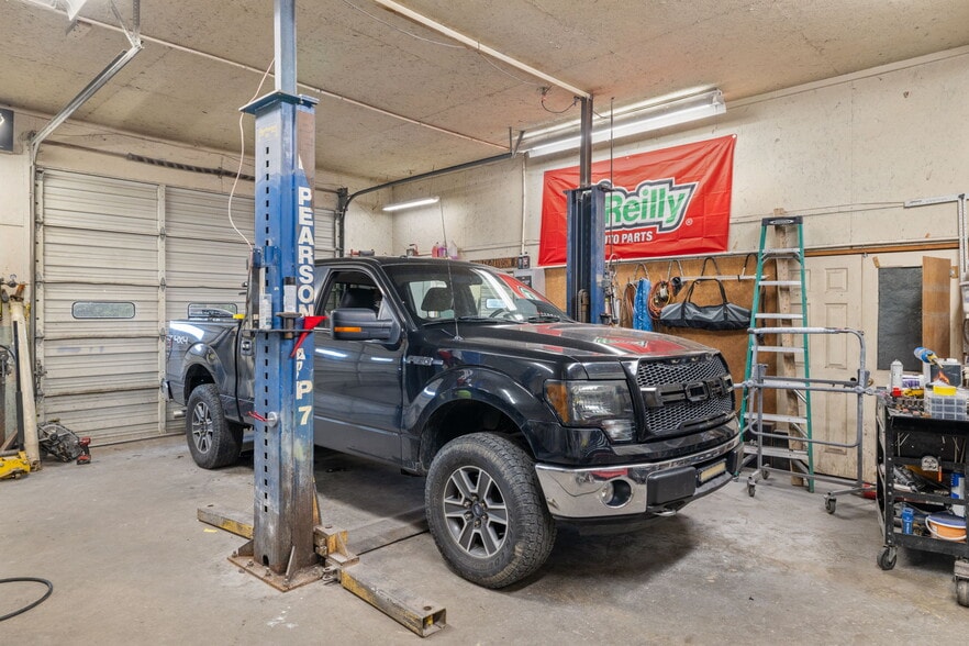 More Photos Of 11070 Highway 20, Florence General Retail For Sale