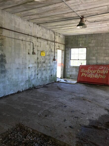 More Photos Of 501 Second Avenue, Central City Light Manufacturing For Sale