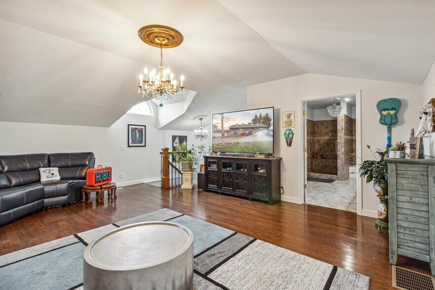 More Photos Of 7010 Frances Rd, Flushing Convenience Store For Sale