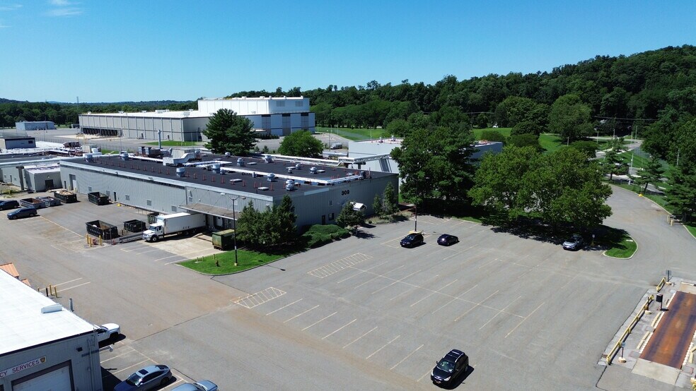More Photos Of 2070 Route 52, Hopewell Junction Unknown For Lease