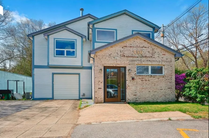 Primary Photo Of 450 Old Baptist Rd, North Kingstown Loft Creative Space For Sale