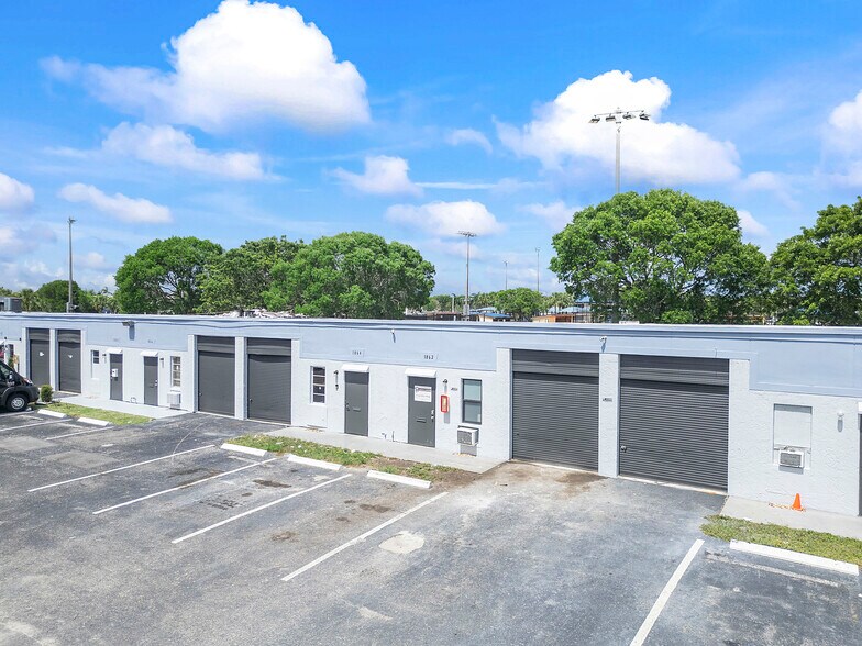 Primary Photo Of 1926-1948 NW 54th Ave, Margate Warehouse For Lease