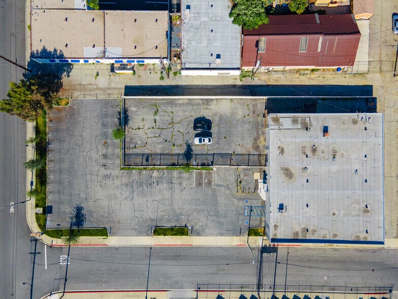 More Photos Of 538 W Monterey Ave, Pomona Distribution For Lease
