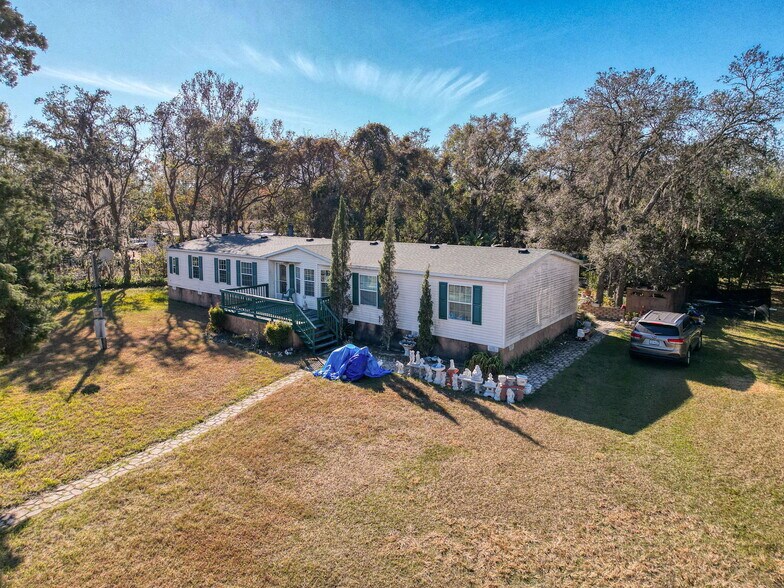 More Photos Of 15525 Shady Hills Rd, Spring Hill Restaurant For Sale