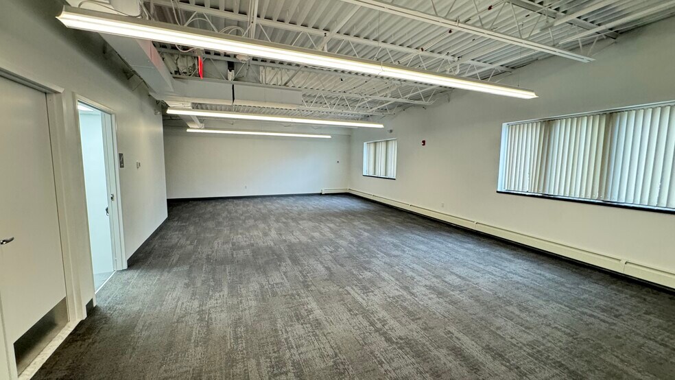 More Photos Of 100 Cambridge St, Charlestown Light Manufacturing For Lease