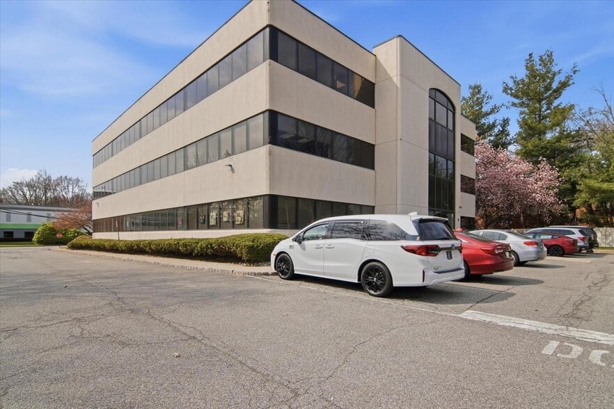 Primary Photo Of 160 Littleton Rd, Parsippany Office For Lease