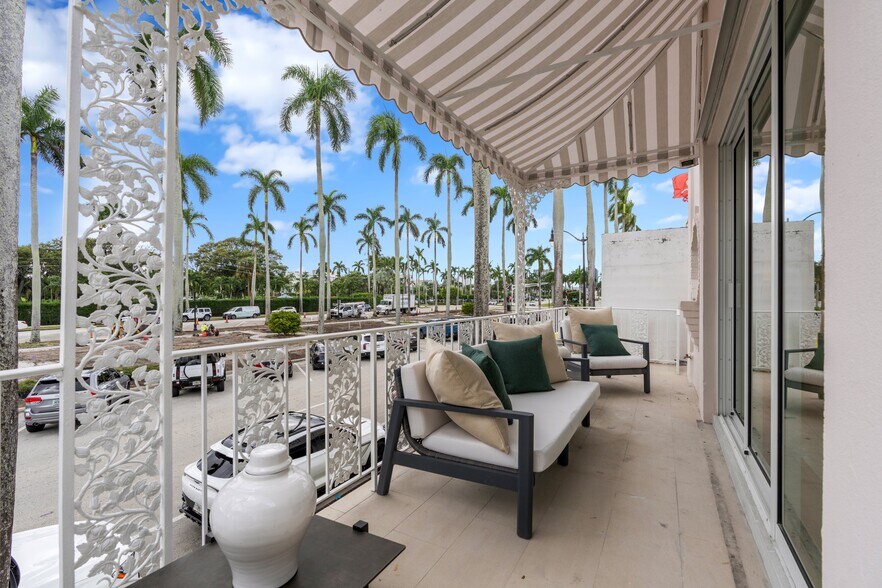 More Photos Of 255 Royal Poinciana Way, Palm Beach Storefront Retail Residential For Sale