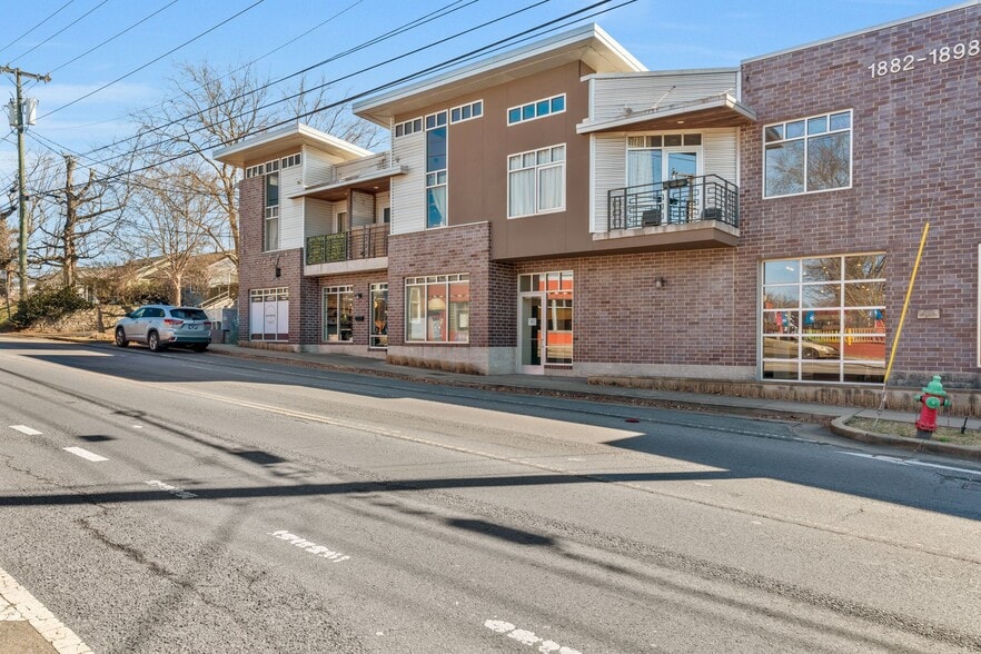 More Photos Of 1898 Eastland Ave, Nashville Apartments For Lease