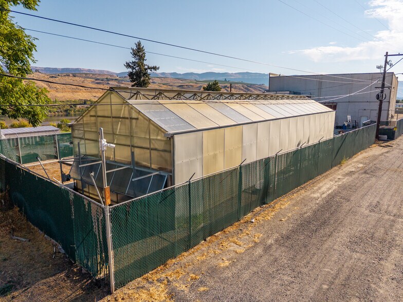 More Photos Of 623 Goose Rock Ln, Malaga Industrial For Sale