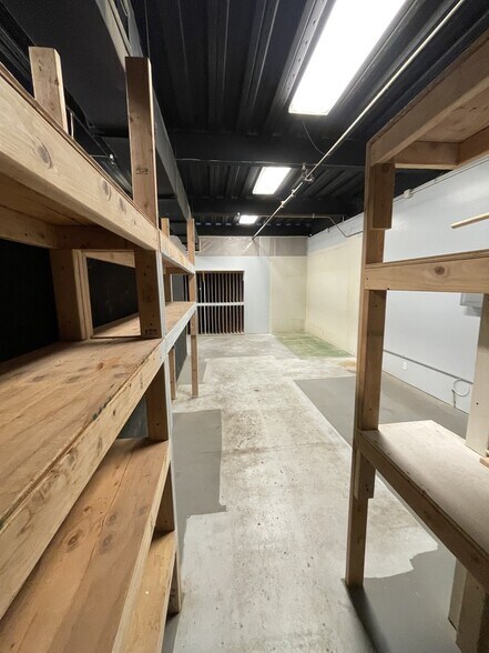 More Photos Of 310 Ohukai Rd, Kihei Office For Sale