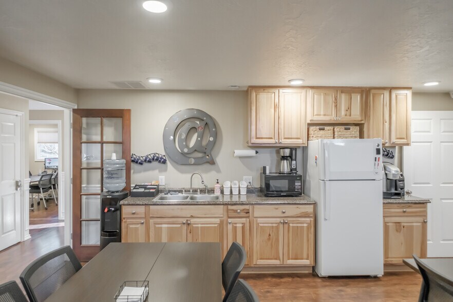 More Photos Of 1209-1215 Shortridge St SE, Albany Office Residential For Sale