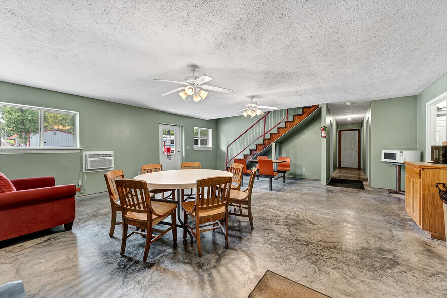 More Photos Of 11792 Highway 187, Eureka Springs Trailer Camper Park For Sale