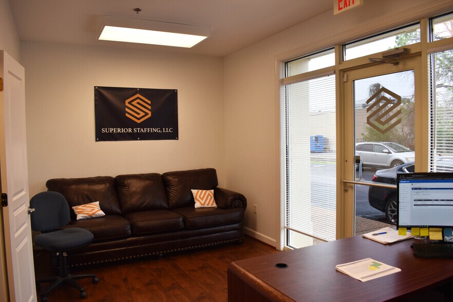 More Photos Of 5722 Hickory Plaza Dr, Nashville Office For Lease