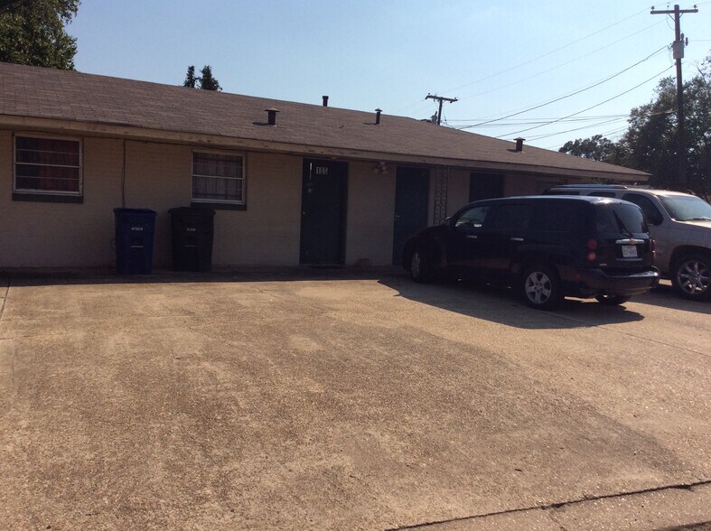 More Photos Of 320 South Dr Hwy 1 SOuth Hwy, Natchitoches Apartments For Sale