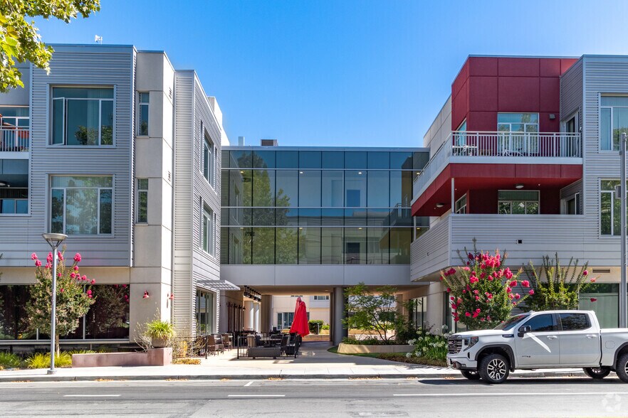 More Photos Of 195 Page Mill Rd, Palo Alto Apartments For Lease
