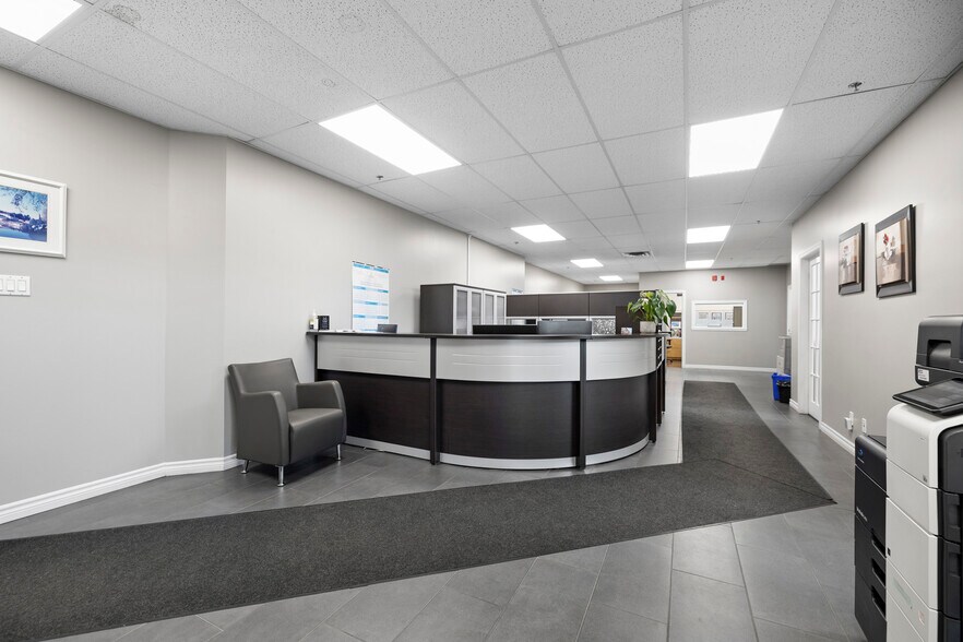 More Photos Of 2945 Boul Lemire, Drummondville Manufacturing For Sale