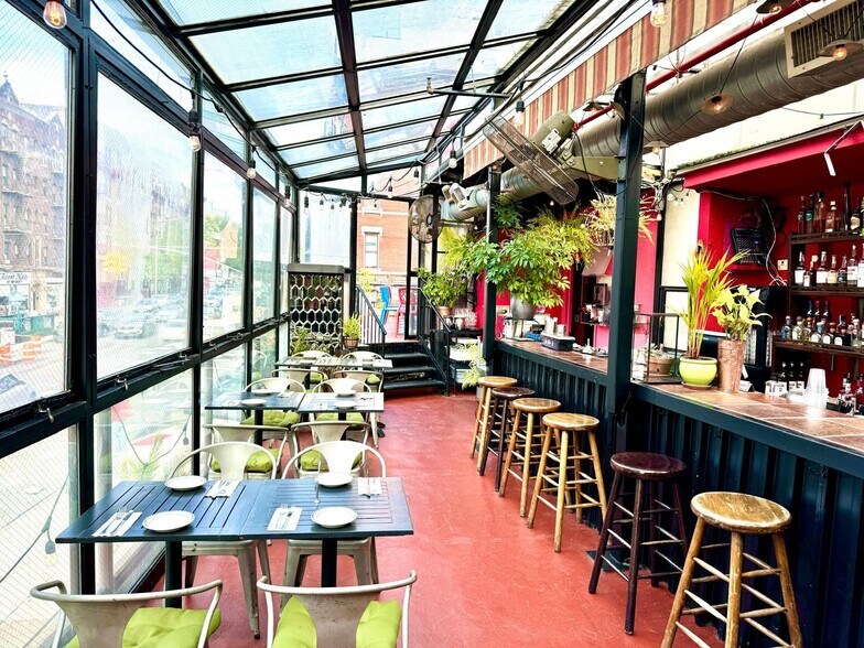 More Photos Of 571 Lorimer St, Brooklyn Restaurant For Lease