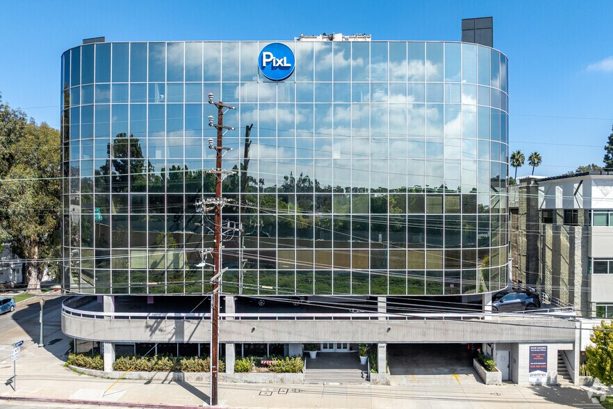 More Photos Of 500 S Sepulveda Blvd, Los Angeles Coworking Space