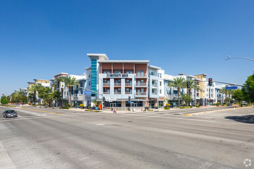 More Photos Of 535-581 N Commonwealth Ave, Fullerton Apartments For Lease