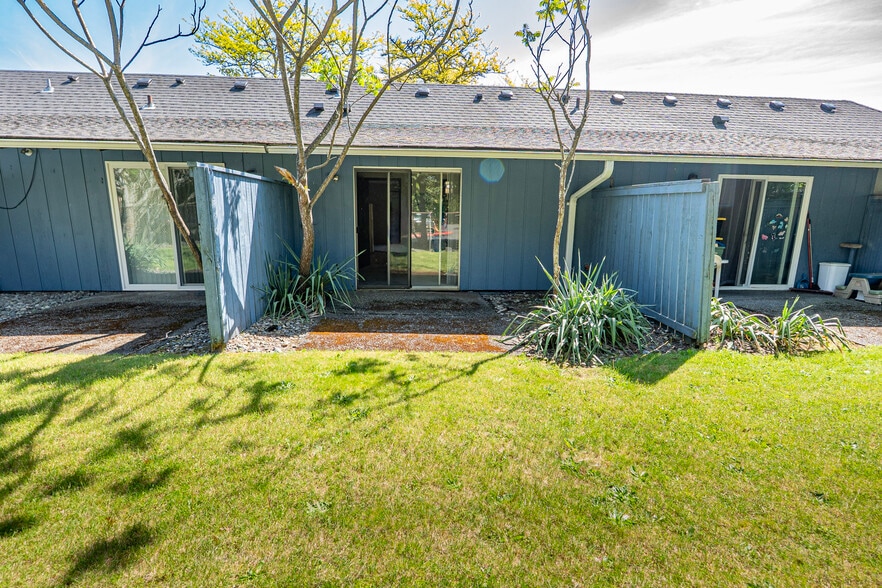 More Photos Of 11212 Bridgeport Way SW, Lakewood Apartments For Sale