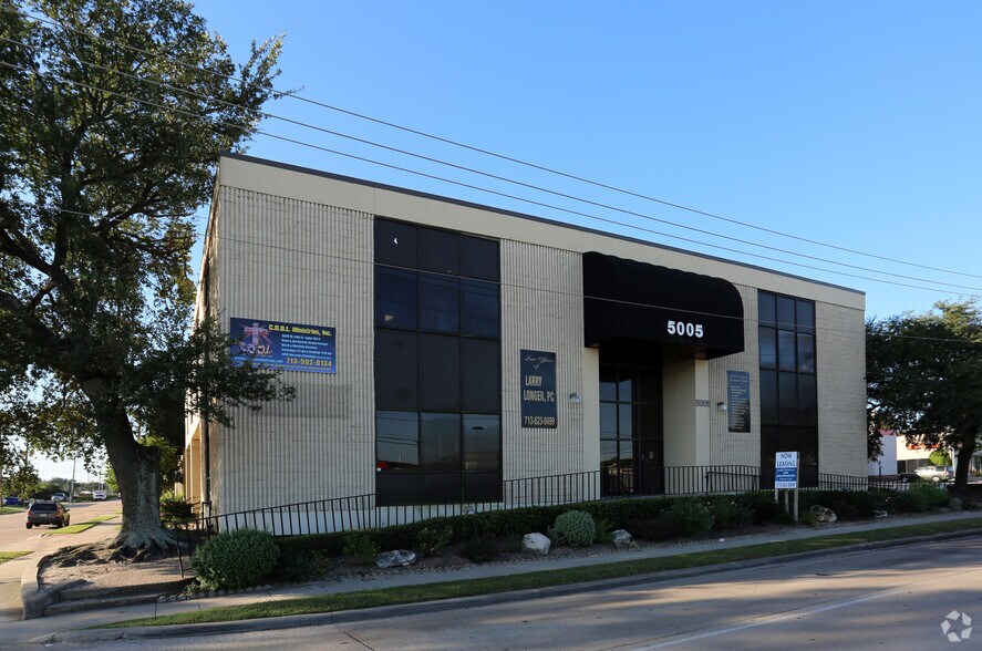 Primary Photo Of 5005 W 34th St, Houston Office For Lease