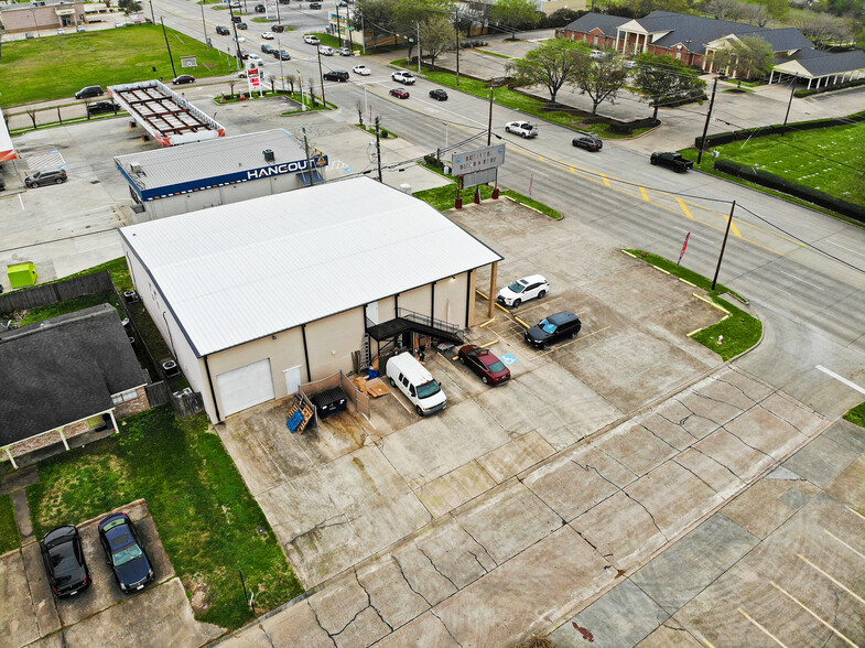 More Photos Of 8380 Spencer Hwy, La Porte Freestanding For Sale