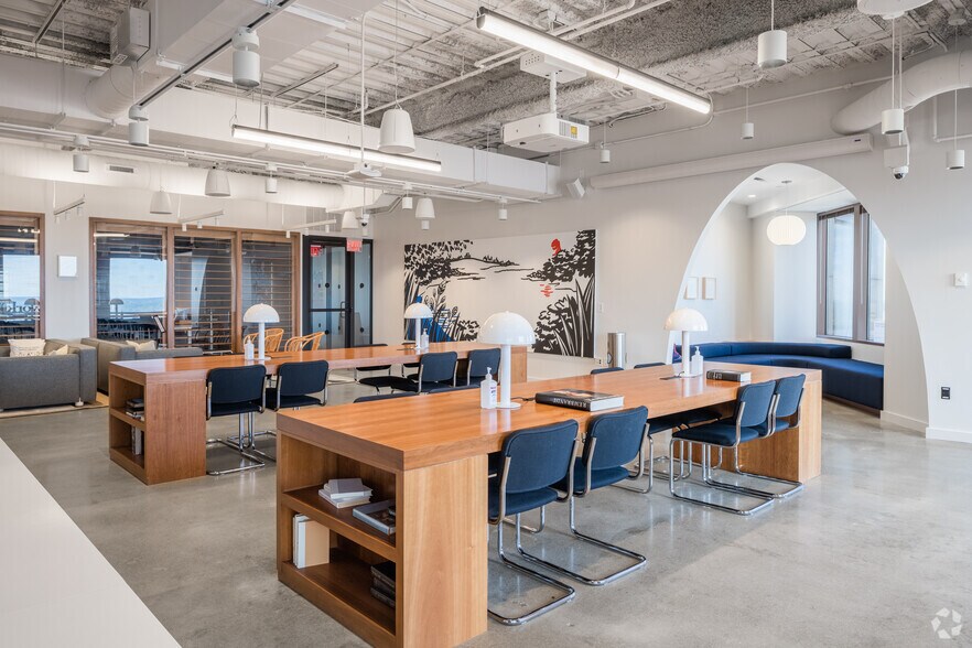 More Photos Of 211 N Broadway, Saint Louis Office For Lease