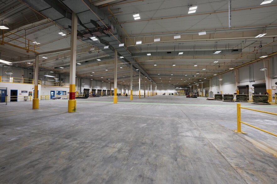More Photos Of 101 Seabrook Dr, Sylvester Distribution For Lease
