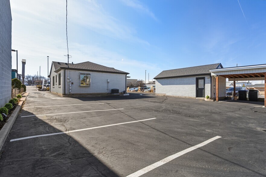 More Photos Of 152 W 500 S, Bountiful Office For Sale