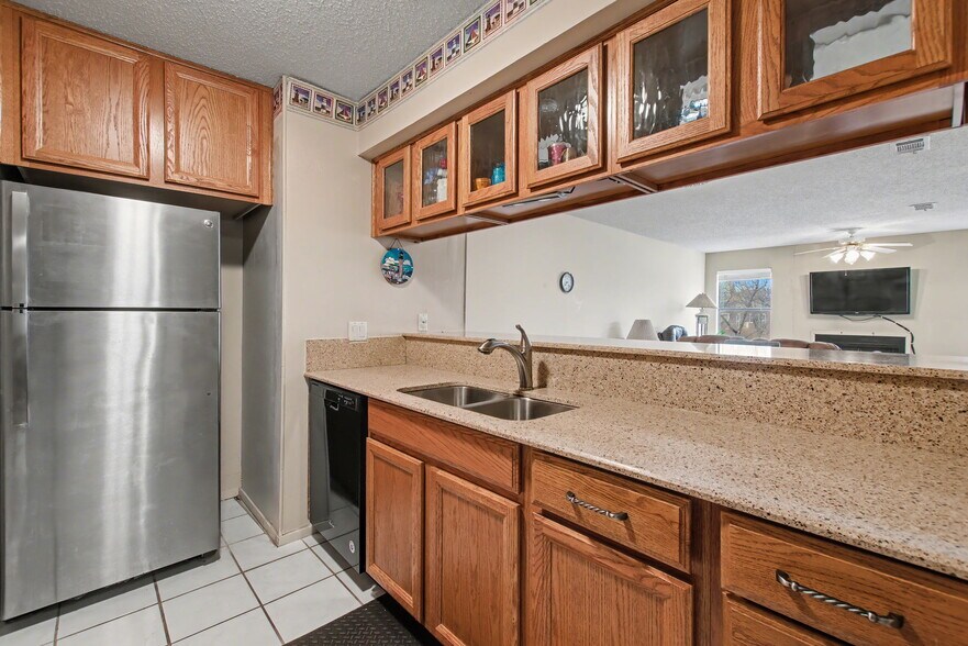 More Photos Of 604 Highcrest Dr, Marble Falls Specialty For Sale