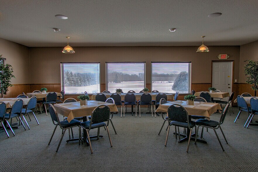 More Photos Of 31886 County Road 3, Eagle Bend Showroom For Sale