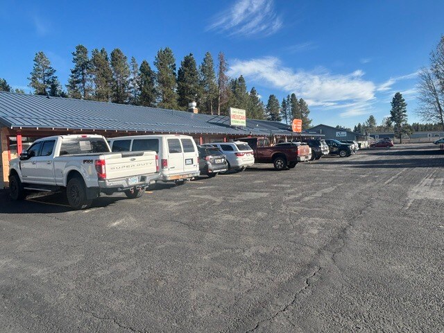 More Photos Of 51470 Highway 97, La Pine General Retail For Sale