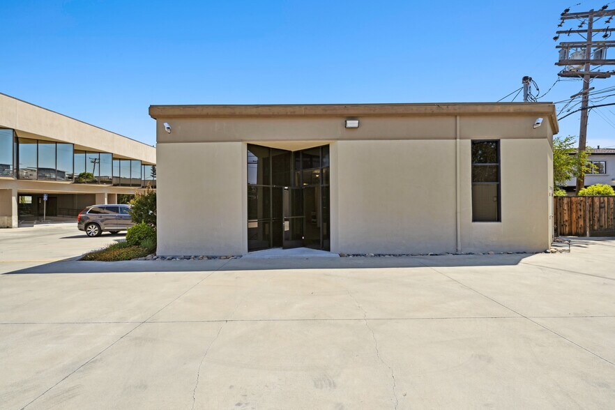 More Photos Of 550 Price Ave, Redwood City Office For Sale
