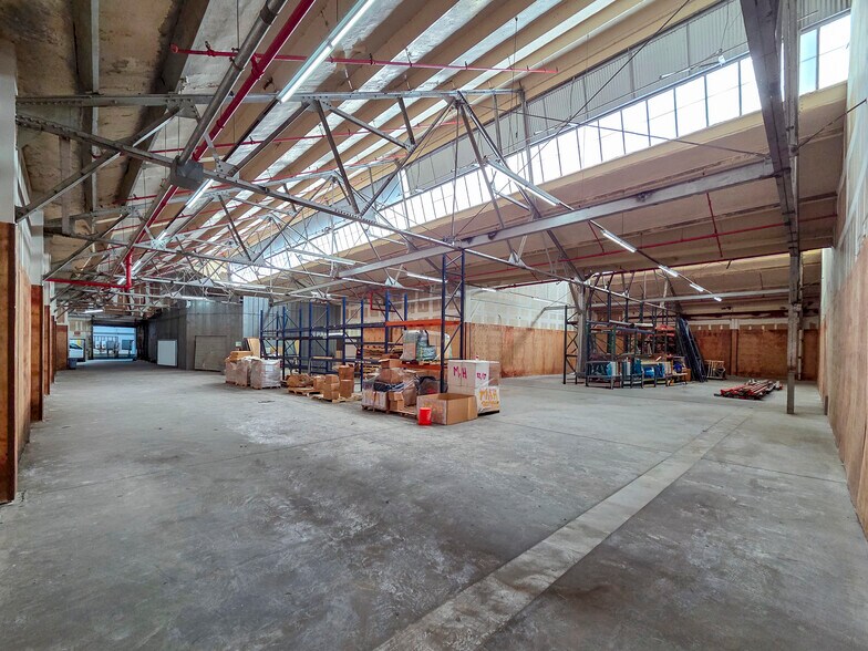 More Photos Of 501 Sumner St, Honolulu Warehouse For Lease