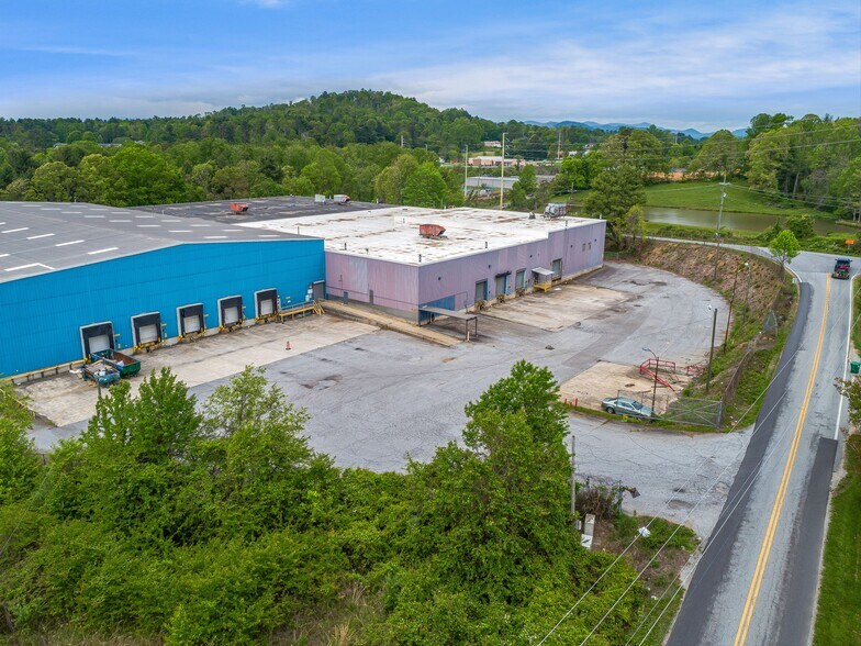 More Photos Of 90 Christ School Rd, Arden Distribution For Lease