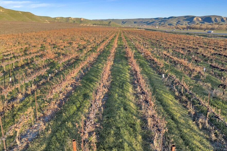 More Photos Of 1990 46, Shandon Land For Sale