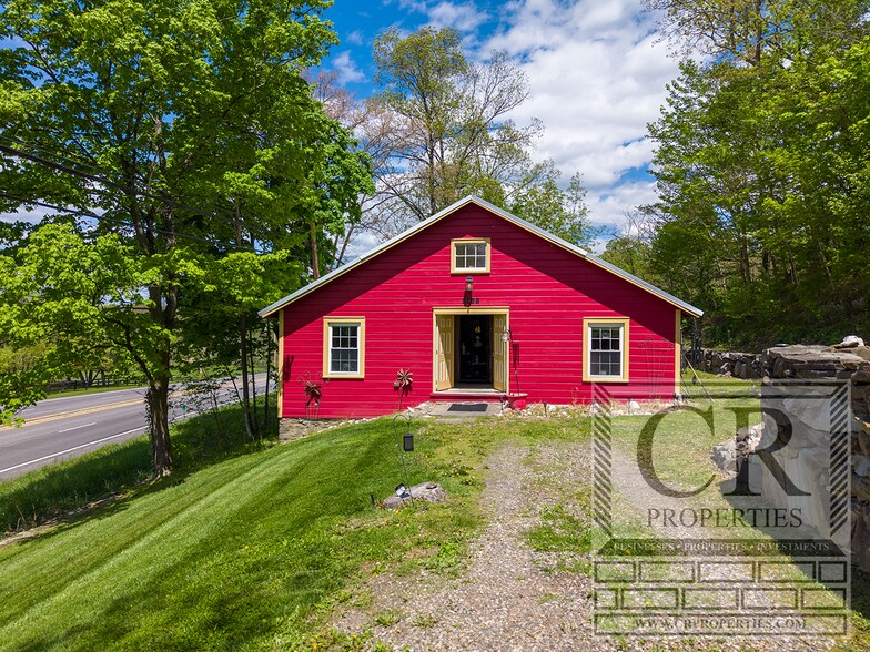 More Photos Of 5768-5774 Albany Post Rd, Rhinebeck Freestanding For Sale