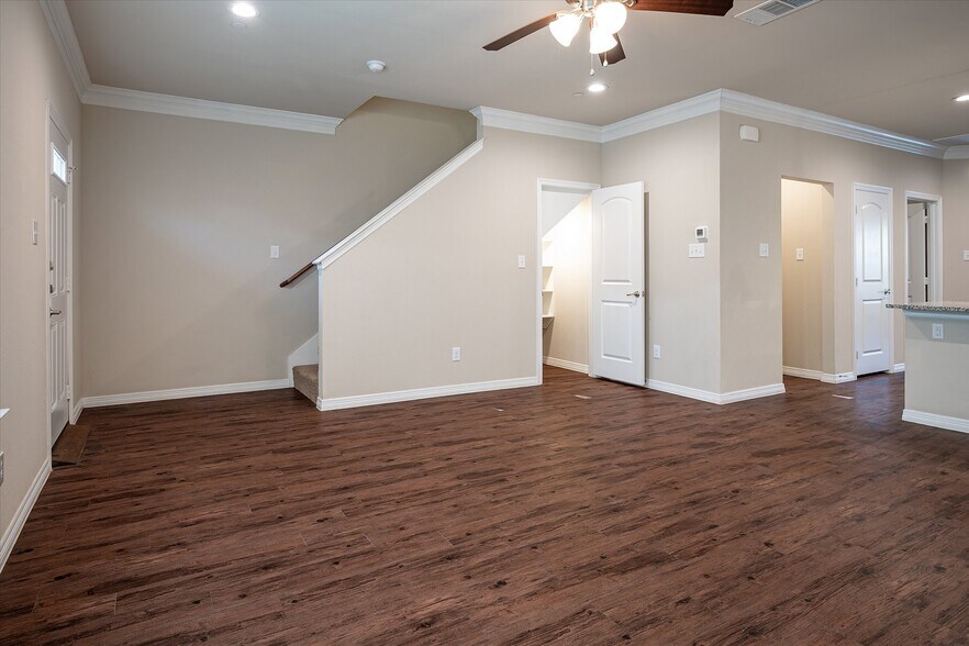 More Photos Of 101 Springtree St, Denton Apartments For Sale