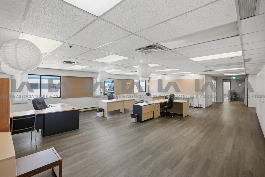 More Photos Of 18788 96th Ave, Surrey Warehouse For Lease