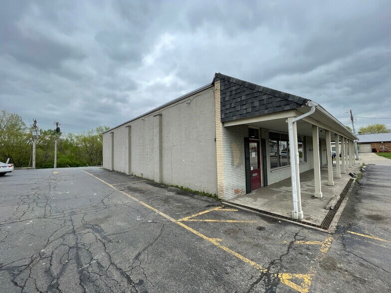 More Photos Of 96 S Marvin Ln, Waynesville Storefront Retail Office For Sale