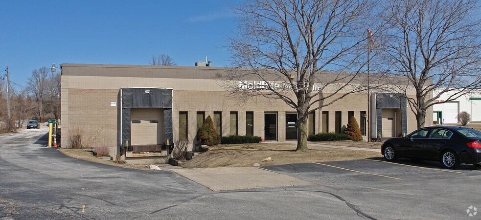 More Photos Of N29W22870 Marjean Ln, Waukesha Manufacturing For Lease