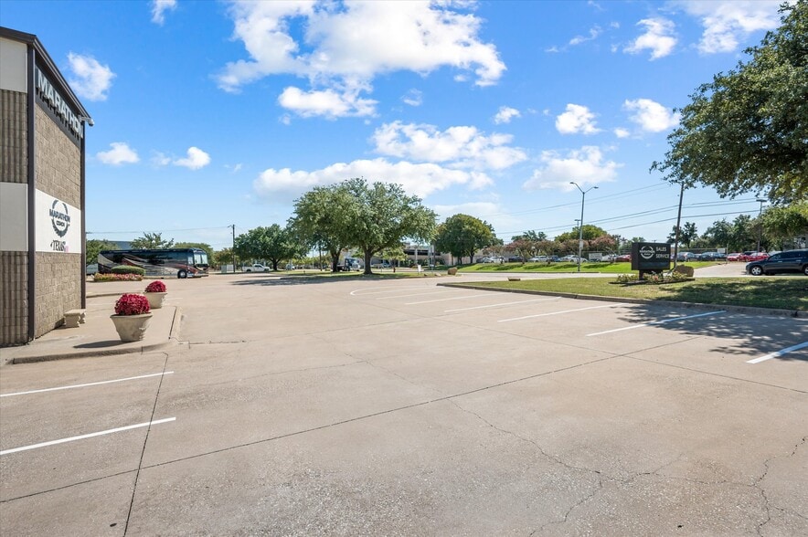More Photos Of 1175 Post & Paddock Rd, Grand Prairie Office For Lease