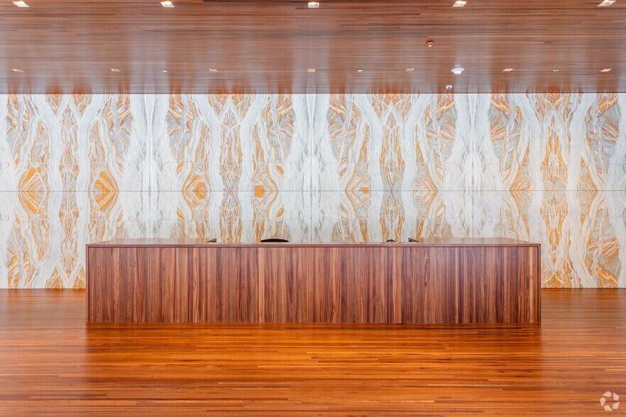 More Photos Of 2050 M St NW, Washington Office For Lease